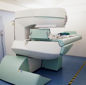 痛みの真の原因を見つけ、根治の可能性をぐんと高める革命的検査法［立位MRI］がすごい！！